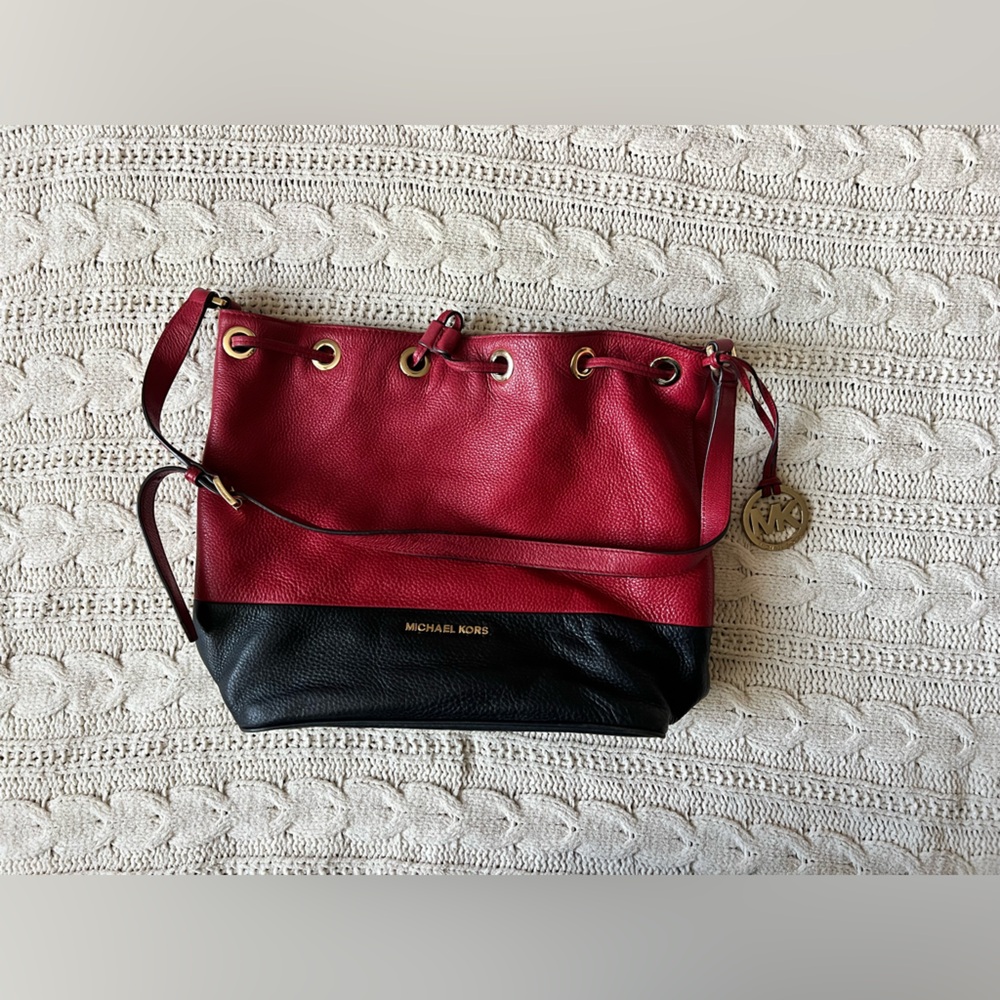 Michael Kors Black and Red Shoulder bucket Bag